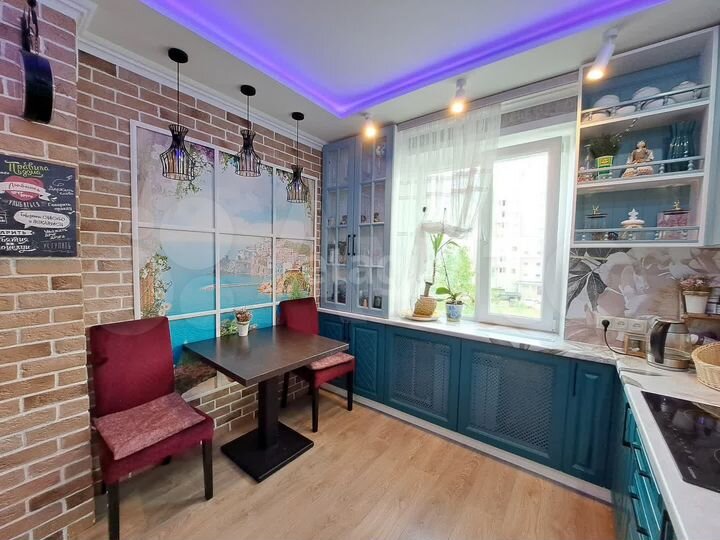 2-к. квартира, 55 м², 3/5 эт.