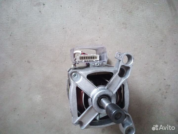 Двигататель стиральной машины