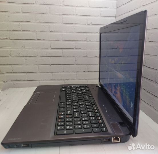 Lenovo Z570