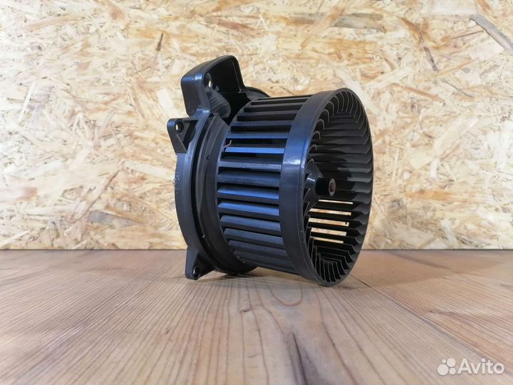 Mercedes-Benz GL X164 Мотор отопителя салона