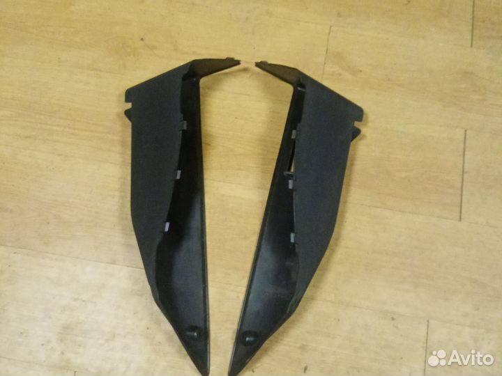 Кронштейн. задней полки Renault megane IIl хэтчбек