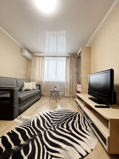 2-к. квартира, 55 м², 9/18 эт.