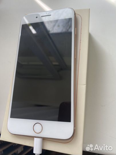 iPhone 8 Plus, 64 ГБ