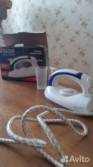 Утюг дорожный