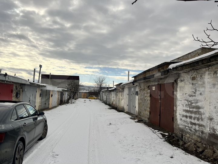 Гараж, 24 м²