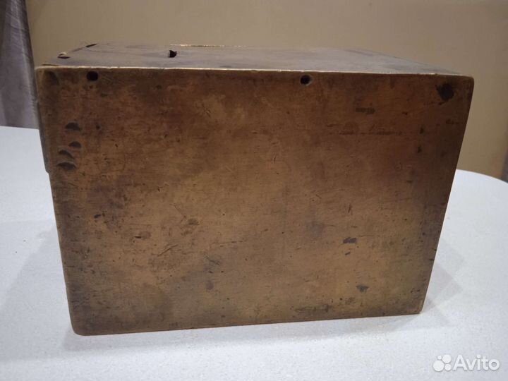 Старинный сейф, полковая касса