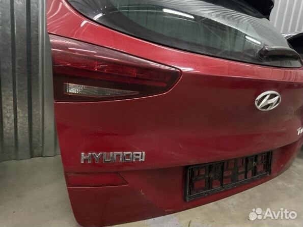 Hyundai Tucson 3 крышка багажника