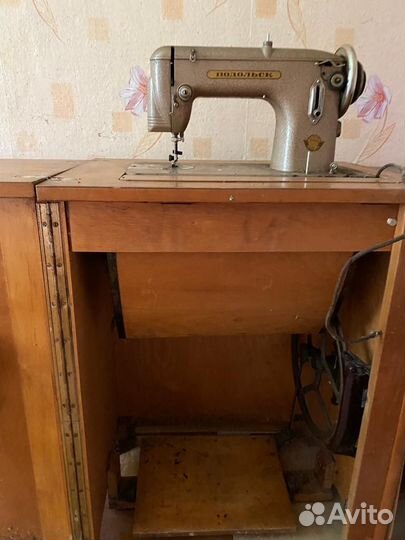 Швейная машина подольск ножная