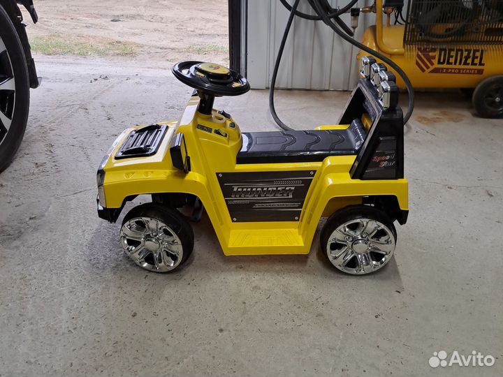 Детский автомобиль на аккумуляторе