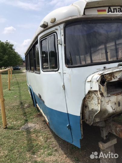 Вагончик на колесах