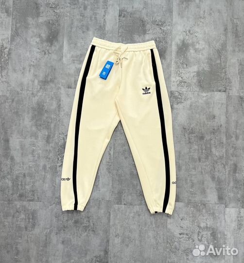 Спортивные штаны adidas