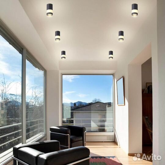 Светильник накладной металлический и акриловый