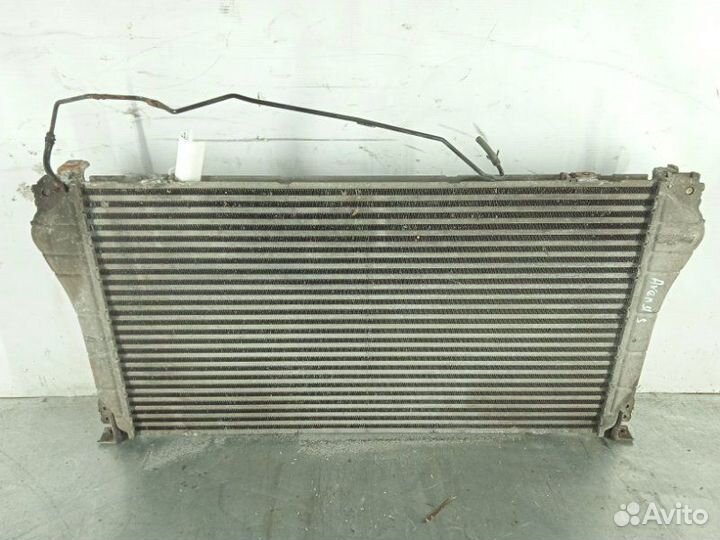 Интеркулер Toyota Avensis 3 T270 2008-2015