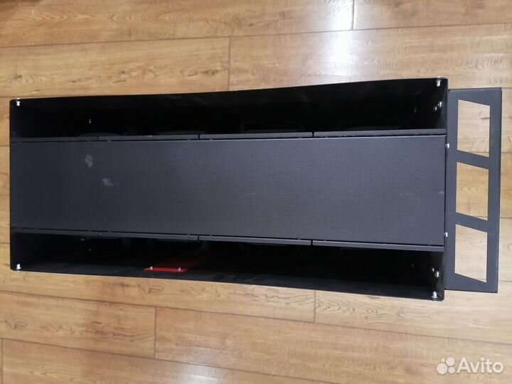 Donnager корпус на 8 видеокарт