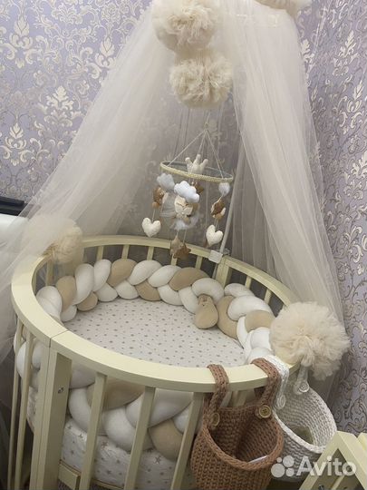 Балдахин с держателем и мобиль