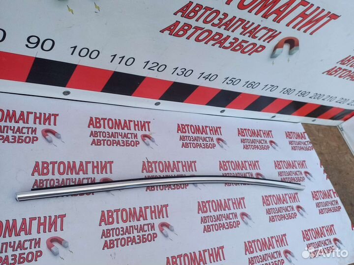 Молдинг стекла двери задней левой Шкода Кодиак