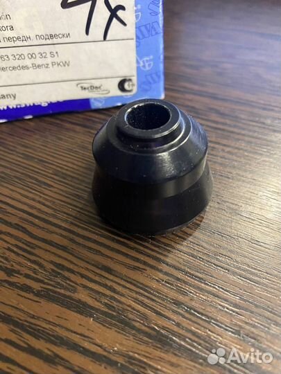 Втулка тяги стабилизатора swag 10932626