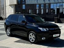 Mitsubishi Outlander 2.4 CVT, 2012, 203 000 км, с пробегом, цена 1 558 000 руб.