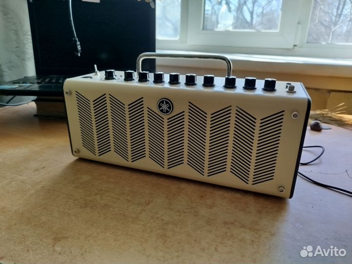 Комбик Yamaha THR 10