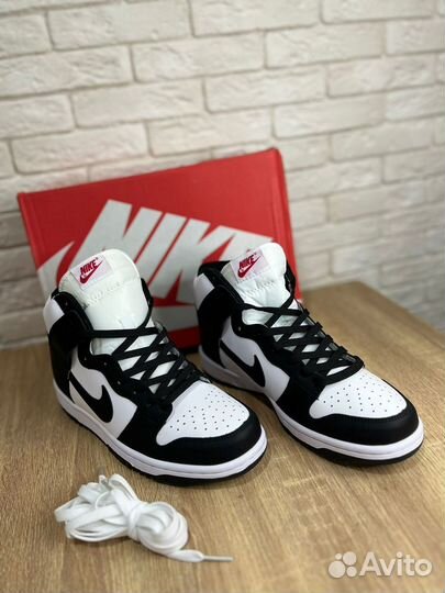 Nike dunk high retro