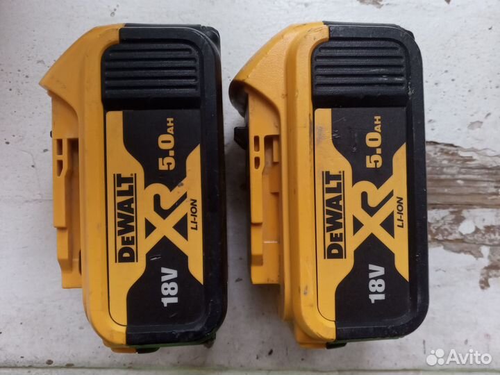 Аккумулятор dewalt DCB184