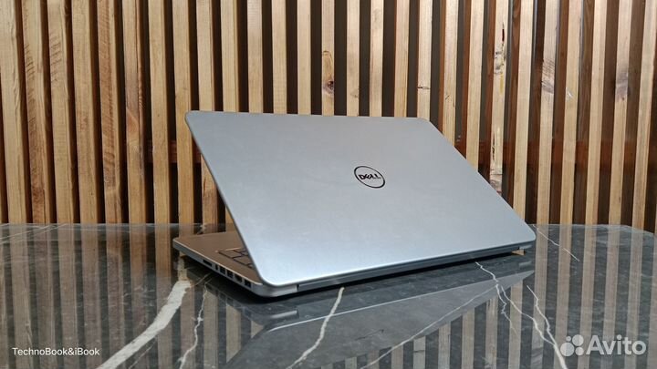 Игровой ноутбук Dell Inspiron 15 на 16 Гб