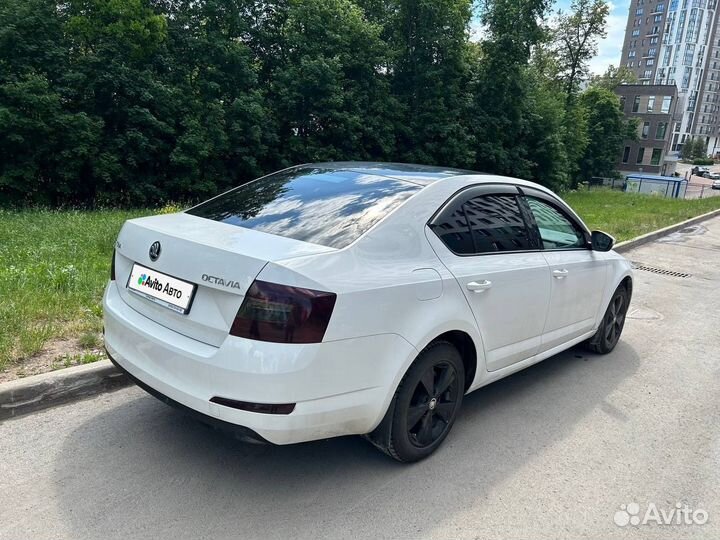 Skoda Octavia 1.6 AT, 2015, 222 000 км