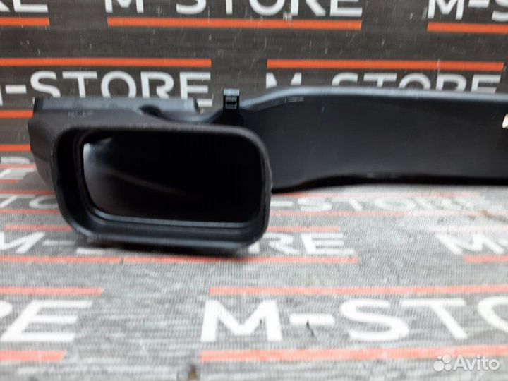 Воздуховод печки передний левый Bmw 5-Series E39