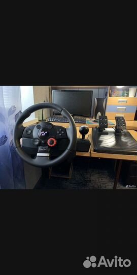 Logitech Driving Force Gt (900 градусов)