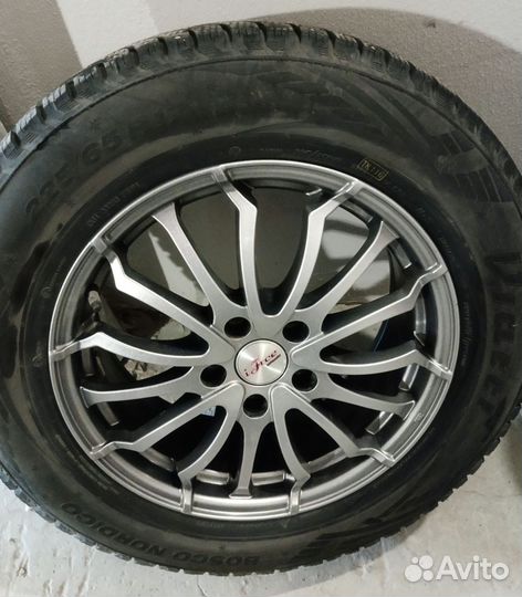 Комплект зимних колес 225/65 r17