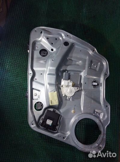 Стеклоподъемник передний правый Mercedes Benz