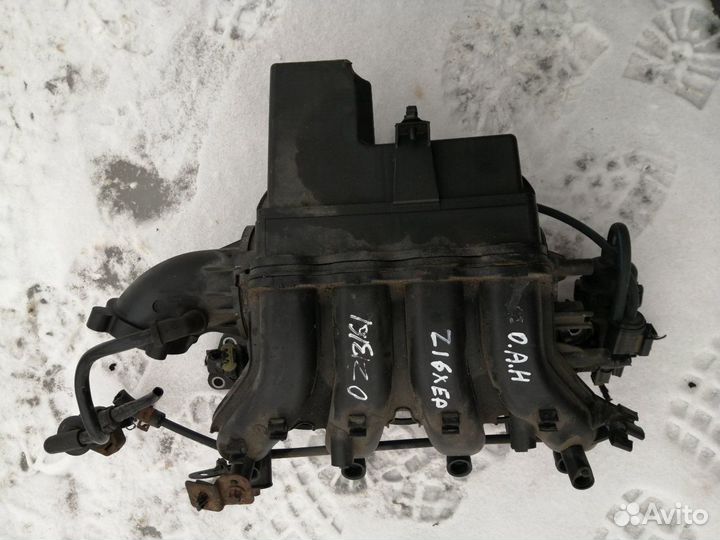 Впускной Коллектор Опель Астра H 1.6 Z16XER