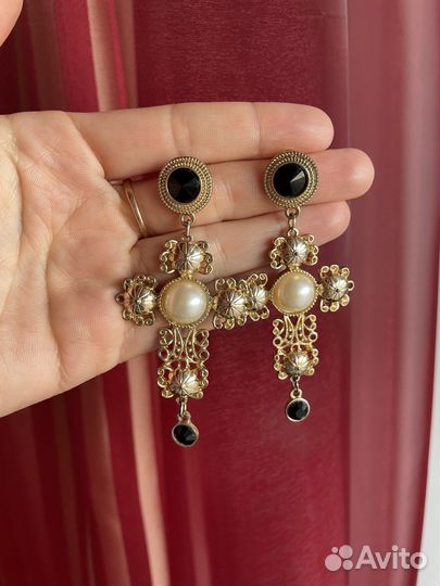 Серьги-кресты в духе dolce&gabbana