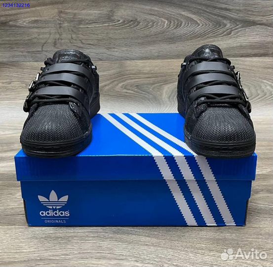 Кроссовки adidas