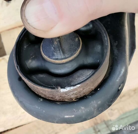 Рычаги задние продольные Mitsubishi Lancer 10