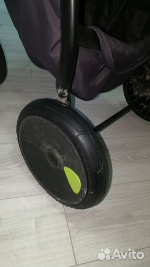 Продам коляску 3 в 1 Zippi