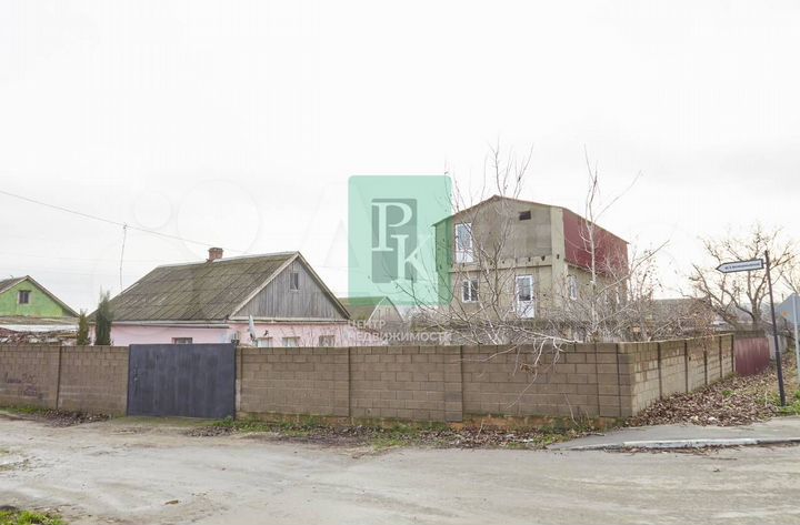 Дом 221 м² на участке 8,8 сот.