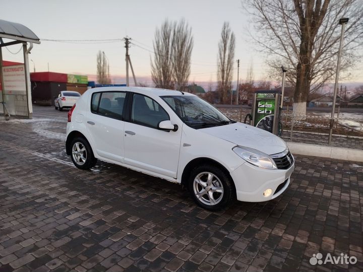 Renault Sandero 1.6 МТ, 2010, 150 220 км