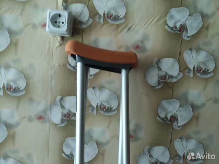 Костыли подмышечные