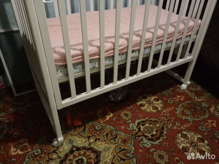 Детская кроватка