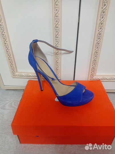 Босоножки женские 39 размер