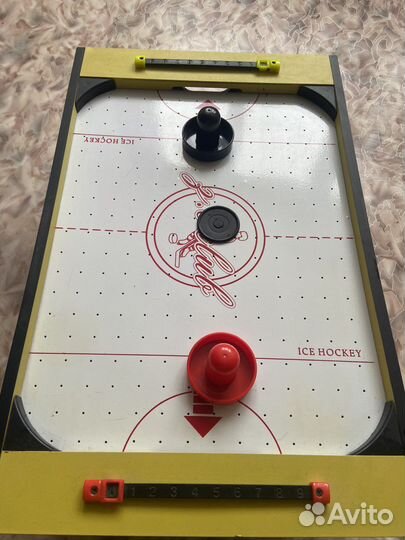 Настольный аэрохоккей