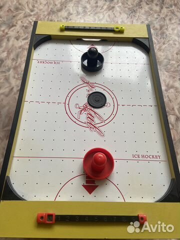 Настольный аэрохоккей