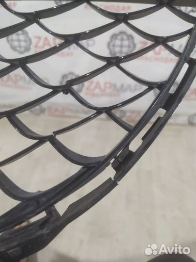 Решетка переднего бампера правая S63 S65 AMG ориги