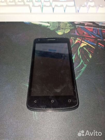 Телефон Fly Nimbus 14 и Fly Nimbus 12