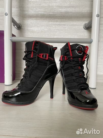 Ботинки на каблуке