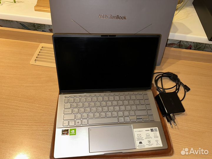 Ноутбук Asus zenbook 14