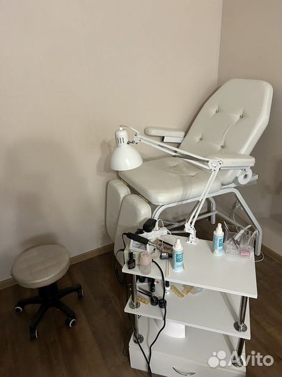 Аренда места мастера маникюра/педикюра