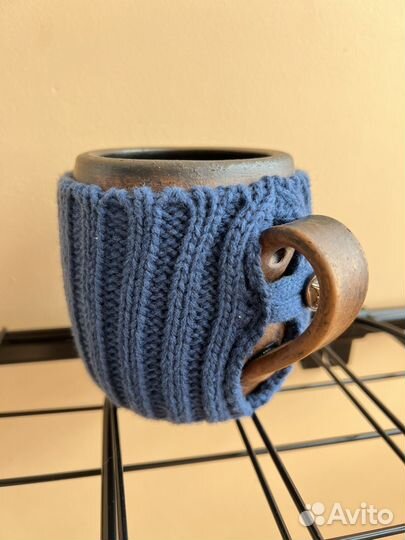 Глиняная кружка в чехле Wool and Clay