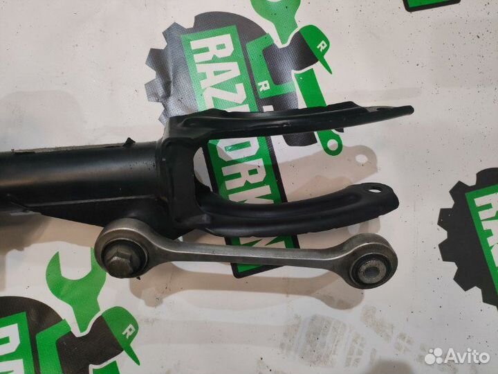 Стойка подвески в сборе передняя правая Porsche